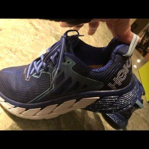 Woman’s Hoka Shoes, Size 7, EXCELLENT condition, Blue/White.